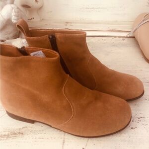 PEPE Tan Suede Ankle Boots